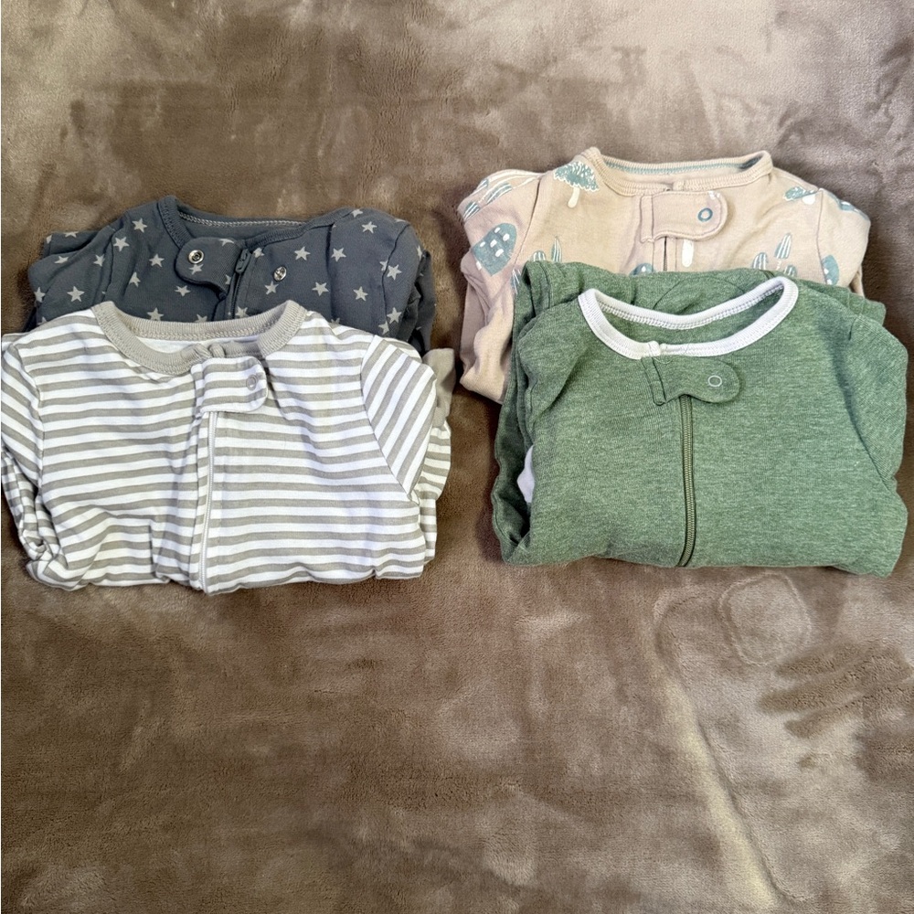 Cloud Island Baby Sleepers 6-9 months
